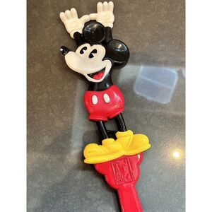 Vintage Walt Disney World Resort Back Scratcher Mickey Mouse Disneyland